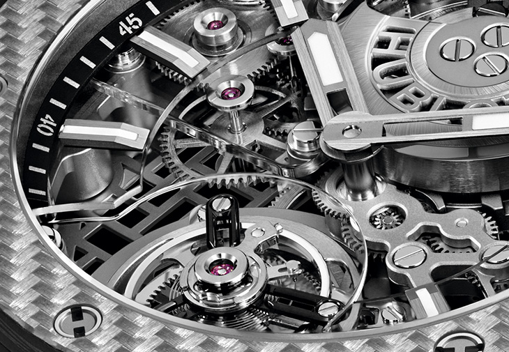 宇舶HUBLOT Big Bang Integrated陀飛輪全碳纖維鍊帶腕錶
