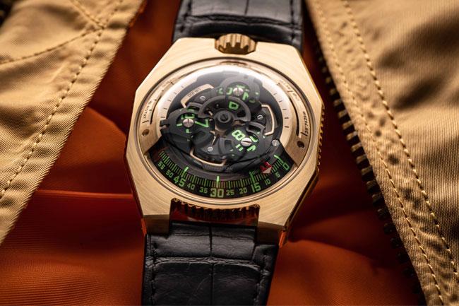 URWERK UR-100黃金腕錶