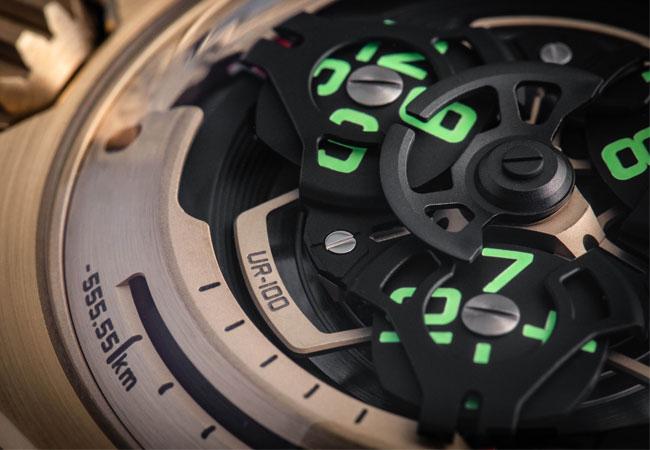 URWERK UR-100黃金腕錶
