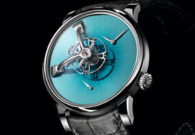 LM101 MB&F X H. MOSER專為經銷商 Ahmed Seddiqi & Sons 特製的水藍煙燻面盤款