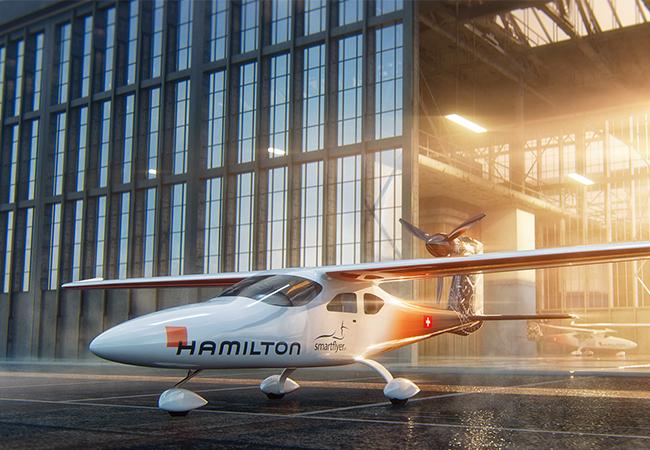 漢米爾頓與空中探索先驅Smartflyer再續合作