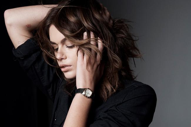 凱亞‧蓋柏(Kaia Gerber)現身歐米茄星座系列廣告
