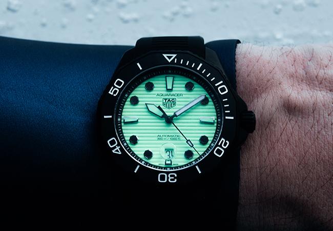泰格豪雅Aquaracer Professional 300 Nightdiver夜潛者自動腕錶