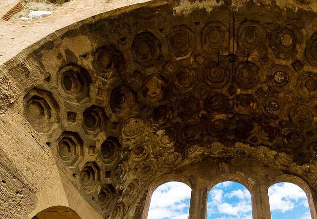 馬克森提烏斯和君士坦丁聖殿The Basilica of Maxentius and Constantine