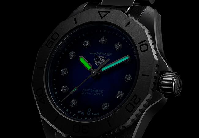 泰格豪雅TAG Heuer Aquaracer Professional 200自動腕錶