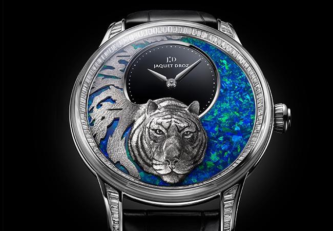 雅克德羅Jaquet Droz 2022 Relief Petite Heure Minute Tiger虎年生肖歐泊石金雕腕錶
