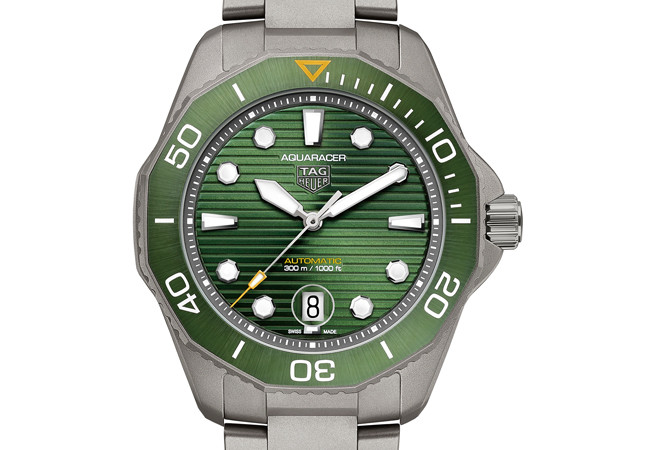 泰格豪雅TAG HEUER Aquaracer Professional 300米自動腕錶