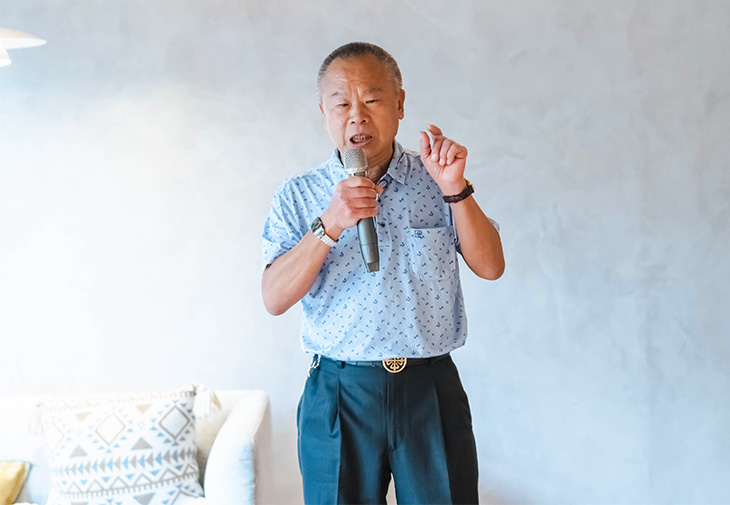 王進龍
