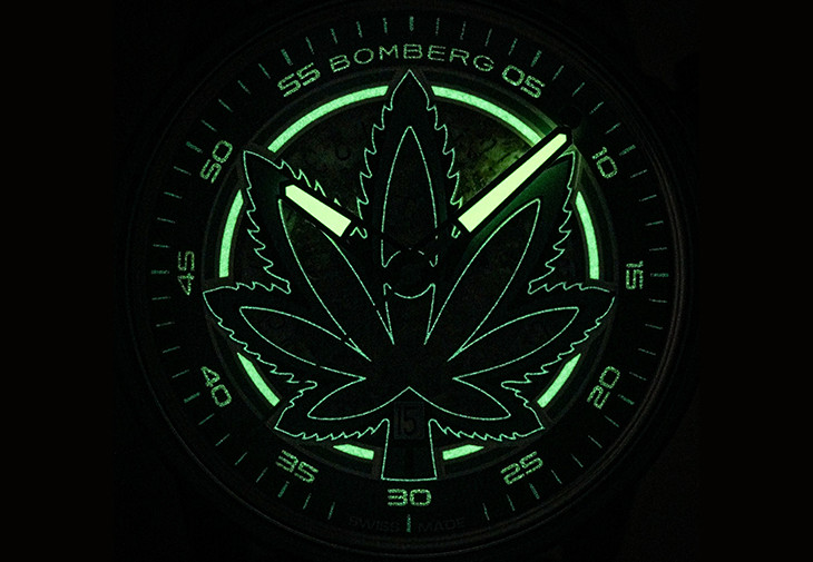 炸彈錶BOMBERG自動機械腕錶迷幻黑限定版