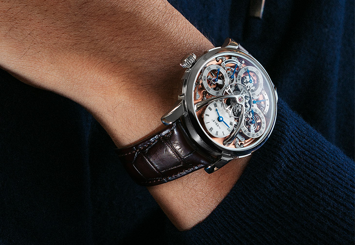 MB&F Legacy Machine Perpetual萬年曆腕錶鮭魚紅面盤精鋼版本