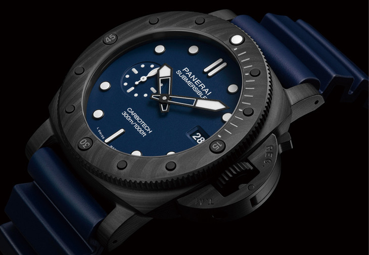 沛納海Submersible QuarantaQuattro Carbotech
