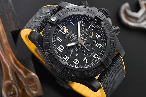 Breitling avenger 2025 hurricane 12h