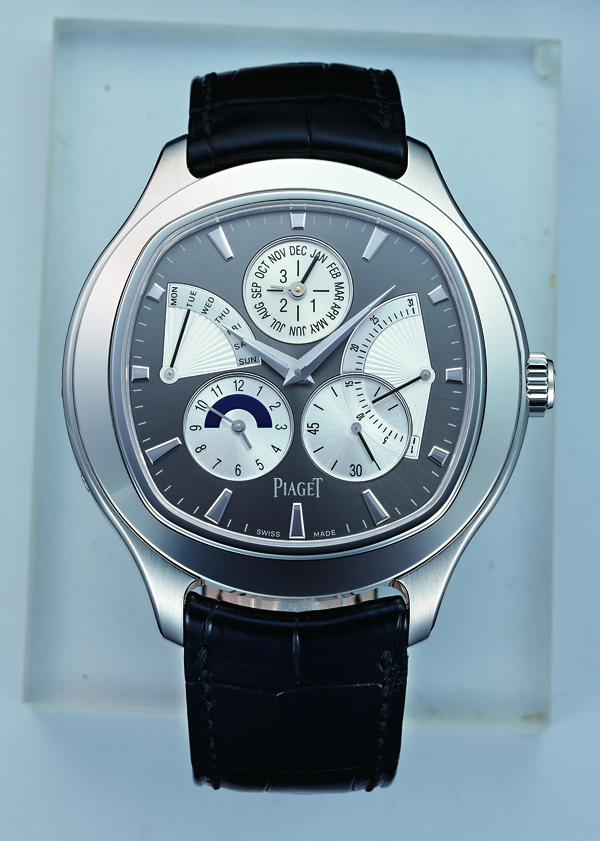 Emperador coussin Perpetual calendar