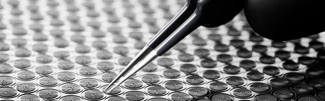 TAG Heuer泰格豪雅TH-Carbonspring前衛碳游絲