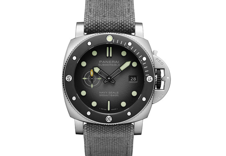 PANERAI沛納海Submersible Navy SEALs PAM01738