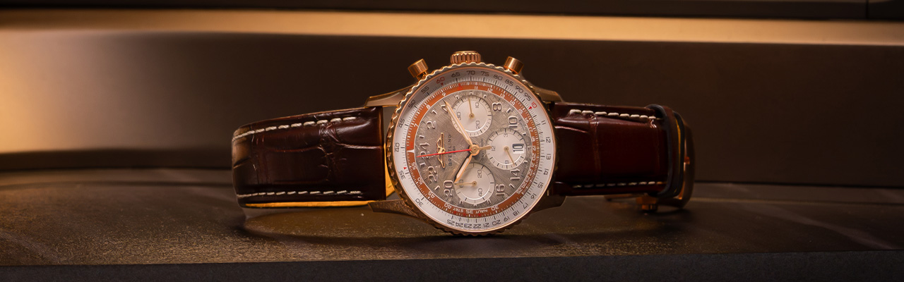 BREITLING百年靈Navitimer B02 Chronograph 41 Cosmonaute STARLUX Airline Edition