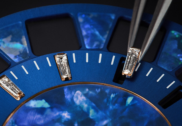 LOUIS VUITTON路易威登Tambour Spin Time