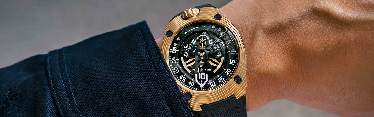 URWERK UR-150 Golden Scorpio