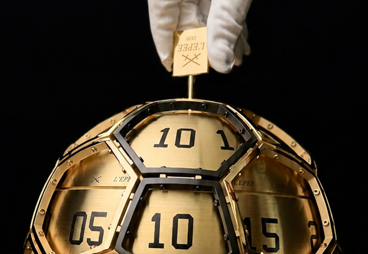L’EPÉE 1839 The Football 足球時計