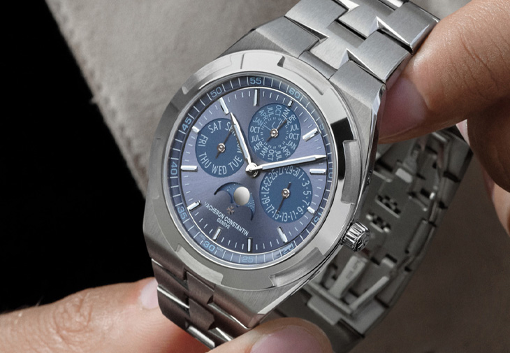 VACHERON CONSTANTIN江詩丹頓Overseas超薄萬年曆限量腕錶