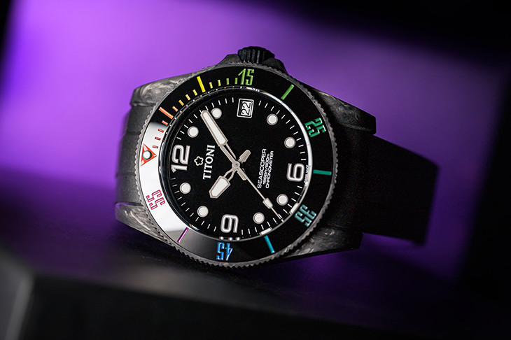 TITONI Seascoper CarbonTech腕錶