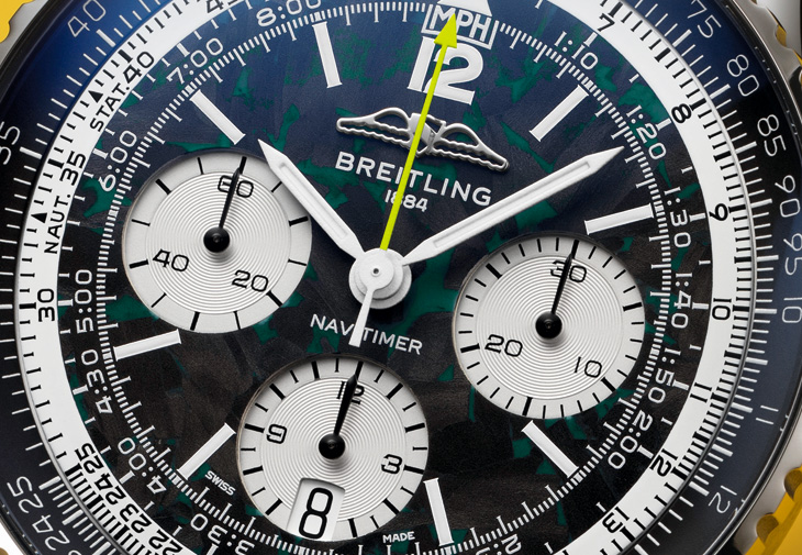 BREITLING百年靈Navitimer B01 Chronograph 43 Aston Martin Aramco Formula One™ Team聯名腕錶