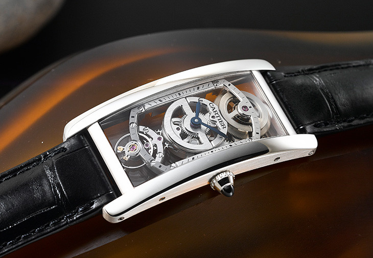 卡地亞CARTIER Tank Cintrée腕錶