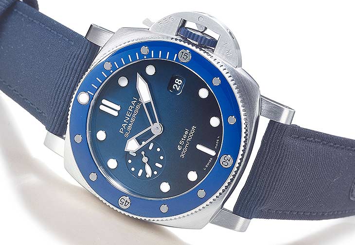 沛納海PANERAI Submersible QuarantaQuattro eSteelVerde Smeraldo PAM01289