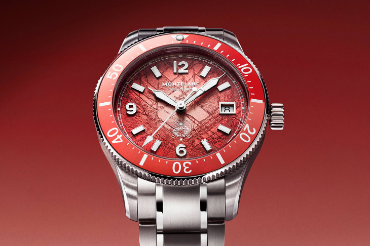 夏日映冰川／MONTBLANC Iced Sea系列日期顯示自動零氧腕錶限量版300