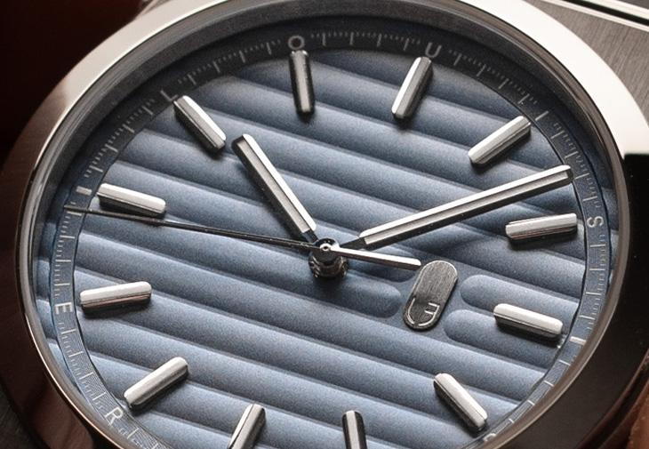 LOUIS ERARD 2340鈦鋼一體式鍊帶腕錶