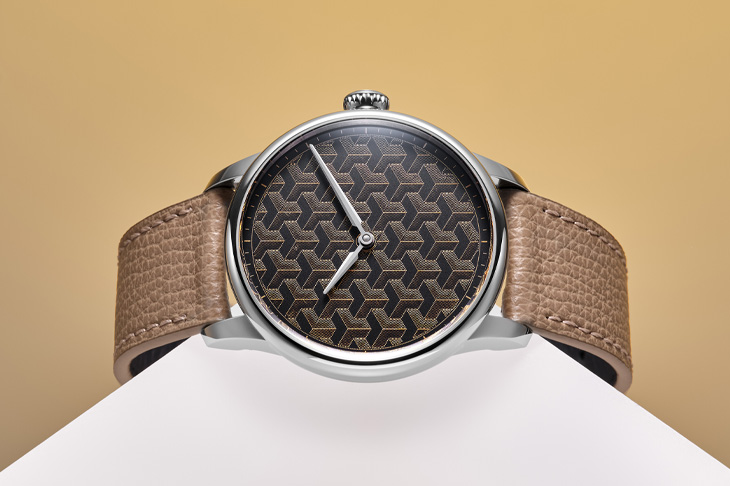 以24K金線編織出立方體面盤   LOUIS ERARD Métiers d’Art Fil d’Or 刺繡限量腕錶