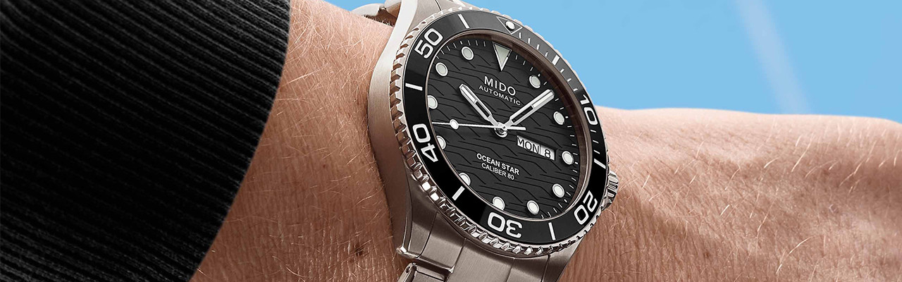 美度海洋之星200米陶瓷圈鈦金屬腕錶