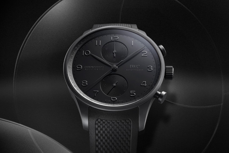 Ceratanium瓷化鈦金屬單色美學／IWC葡萄牙系列全黑計時腕錶