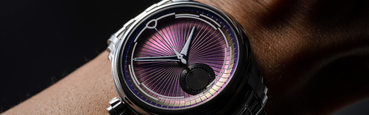 MING  57.04 Iris 單按把限量計時腕錶