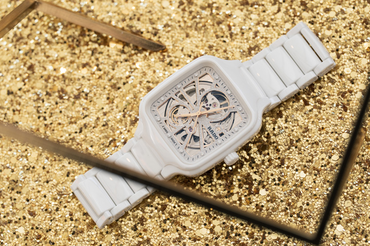 雷達表True Square系列鏤空腕錶「方中有心」的優雅哲學