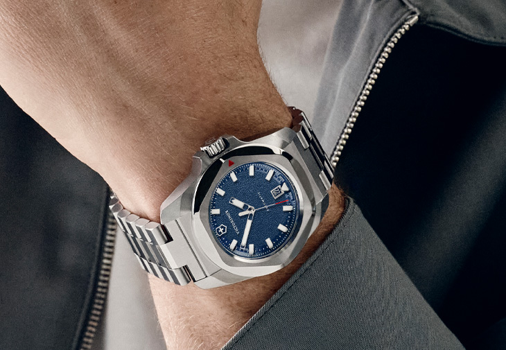 VICTORINOX瑞士維氏I.N.O.X.系列腕錶