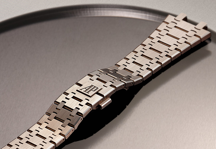 AUDEMARS PIGUET愛彼皇家橡樹系列自動上鍊飛行陀飛輪鏤空腕錶41mm