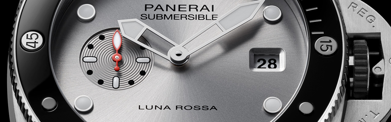 PANERAI沛納海Submersible QuarantaQuattro Luna Rossa腕錶