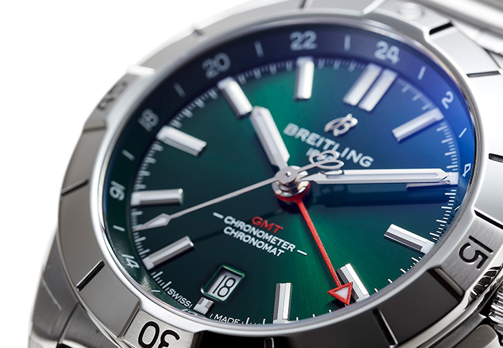 BREITLING百年靈Chronomat Automatic GMT40