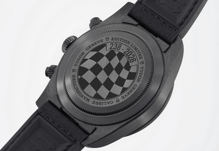 TUDOR帝舵表Black Bay Chrono「Carbon 26」碳纖計時腕錶