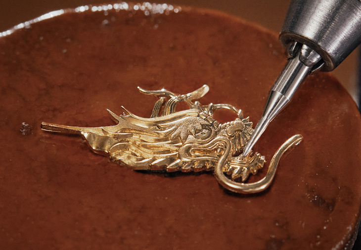 LOUIS VUITTON Escale Cabinet of Wonders奇幻寶箱-雲中之龍