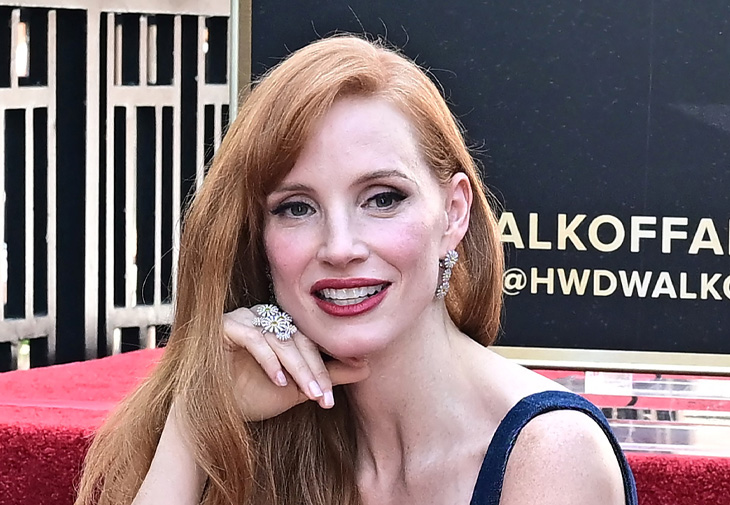 戴美安妮DAMIANI瑪格麗特系列18K白金鑲嵌黃色藍寶石與鑽石耳環及戒指 奧斯卡影后Jessica Chastain