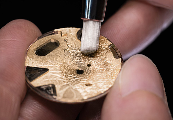 VAN CLEEF & ARPELS梵克雅寶Perlée Extraordinaire Fruits Enchantés Framboise