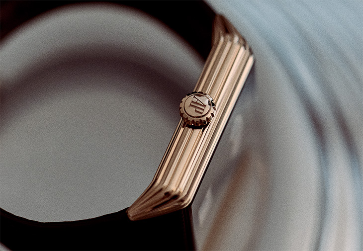 AUDEMARS PIGUET愛彼Neo Frame Jumping Hour跳時腕錶