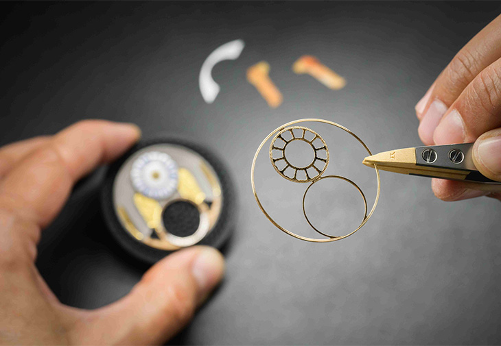 萬寶龍MONTBLANC明星傳承系列懸浮外置陀飛輪腕錶凡爾賽宮限量版