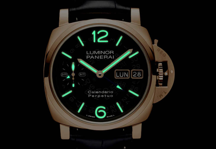 沛納海Luminor Goldtech Calendario Perpetuo