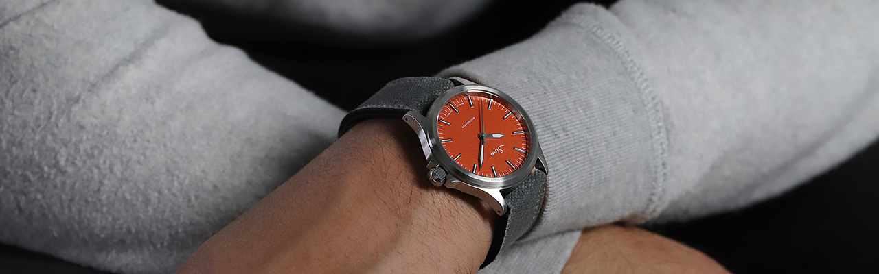 SINN 556亮彩寶石系列腕錶