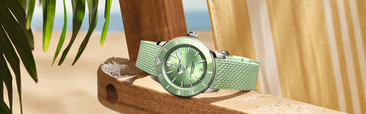 BREITLING百年靈Superocean Heritage系列錶款