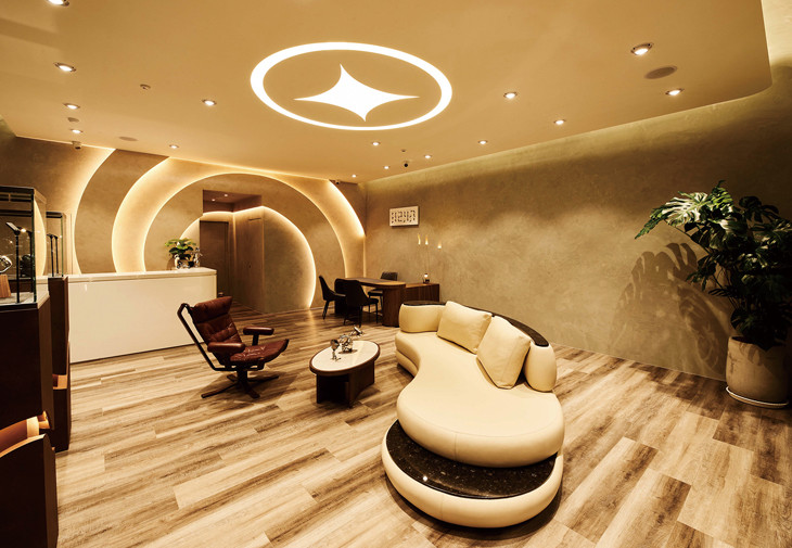 Maison Swiss Prestige葳鑠時計光廊