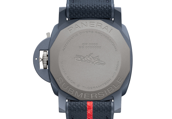 沛納海 Submersible QuarantaQuattro Luna Rossa Ti-Ceramitech™ PAM01466 PAM01543 PANERAI